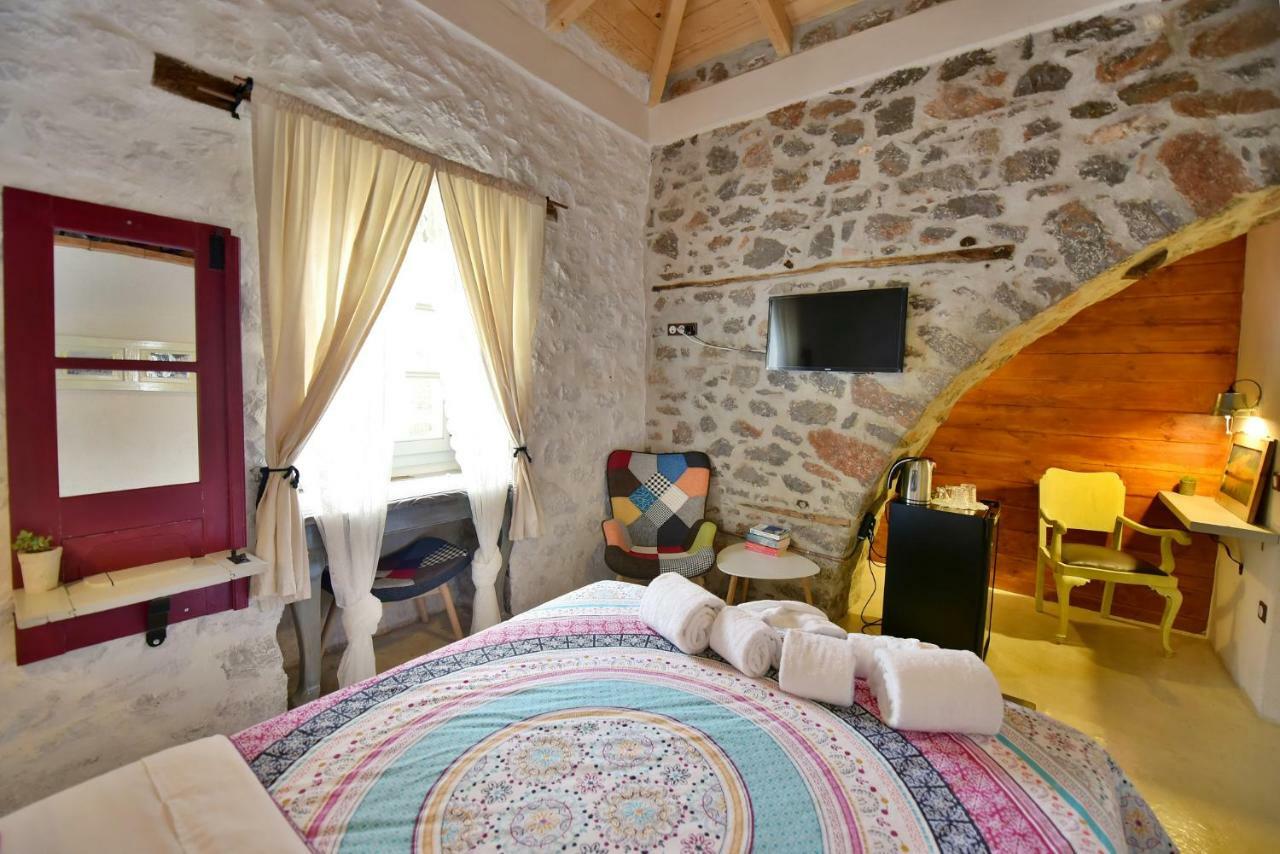 Mastoris Mansion Hotel Hidra Exterior foto
