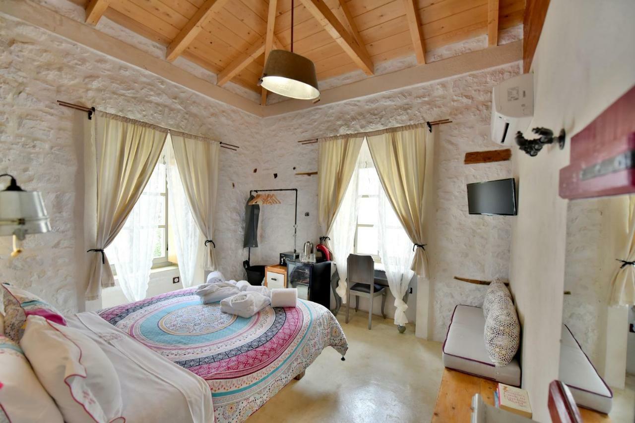 Mastoris Mansion Hotel Hidra Exterior foto
